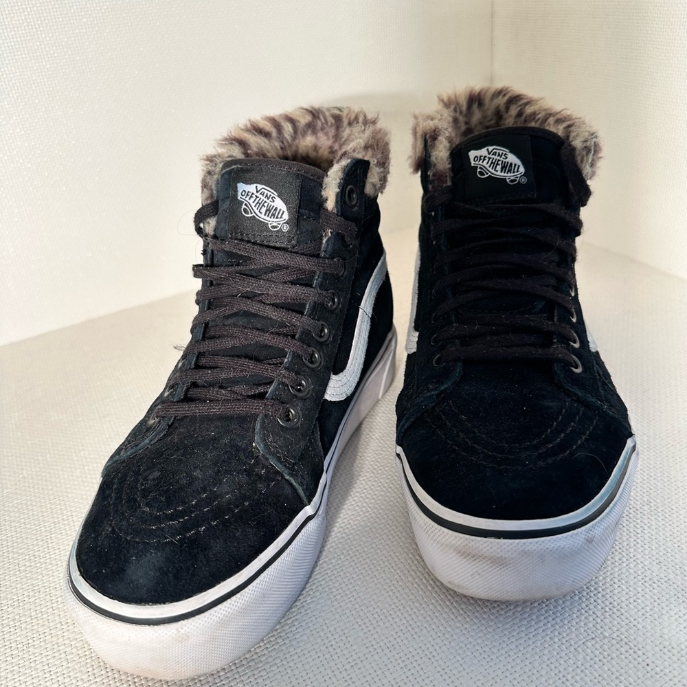Vans Black High-Top Sneakers with Faux Fur Lining